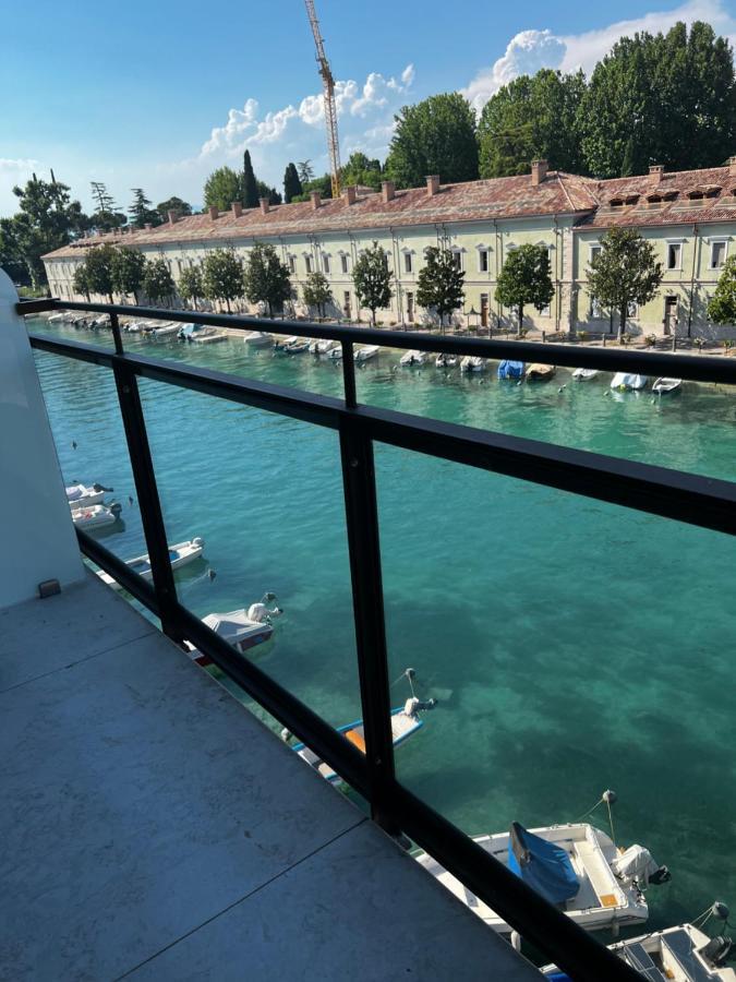 C House Rooms Lake Peschiera del Garda Exterior foto